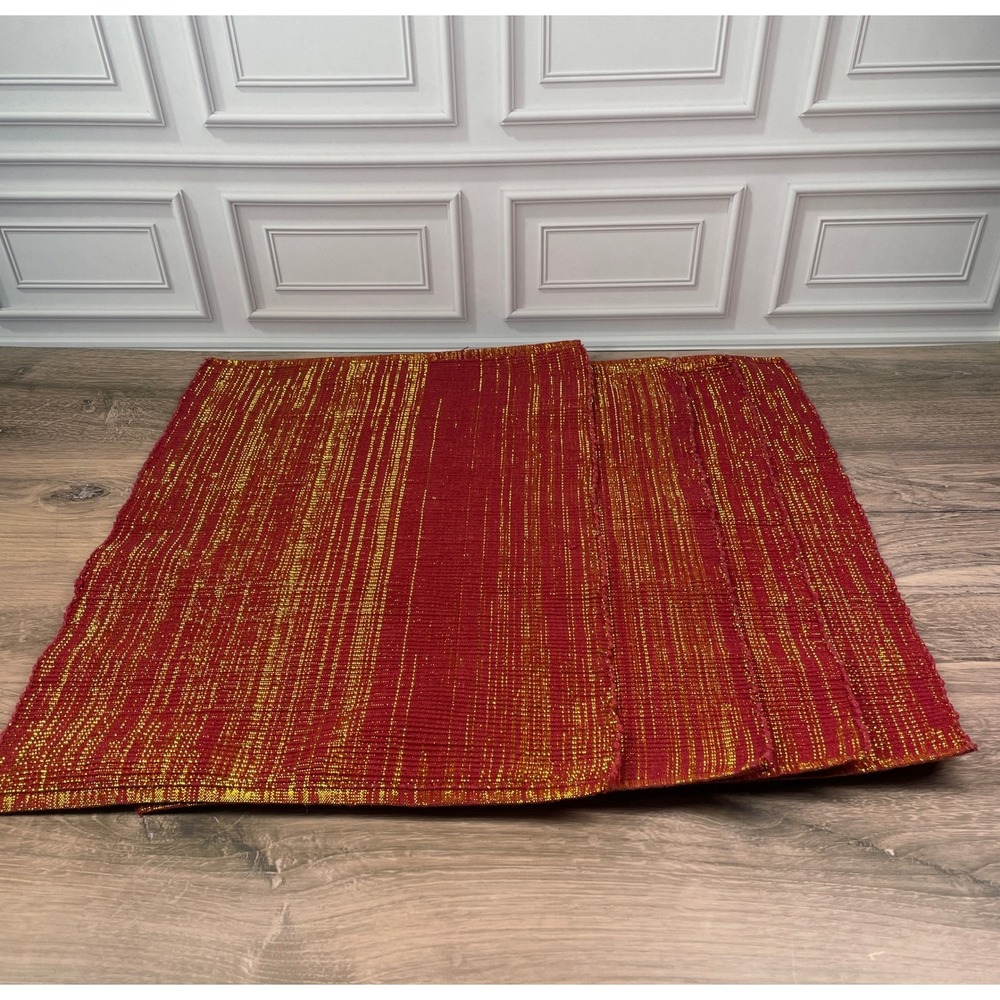 Red Woven Placemats with Gold Threading Set of 4 Table Decor Holiday Christmas